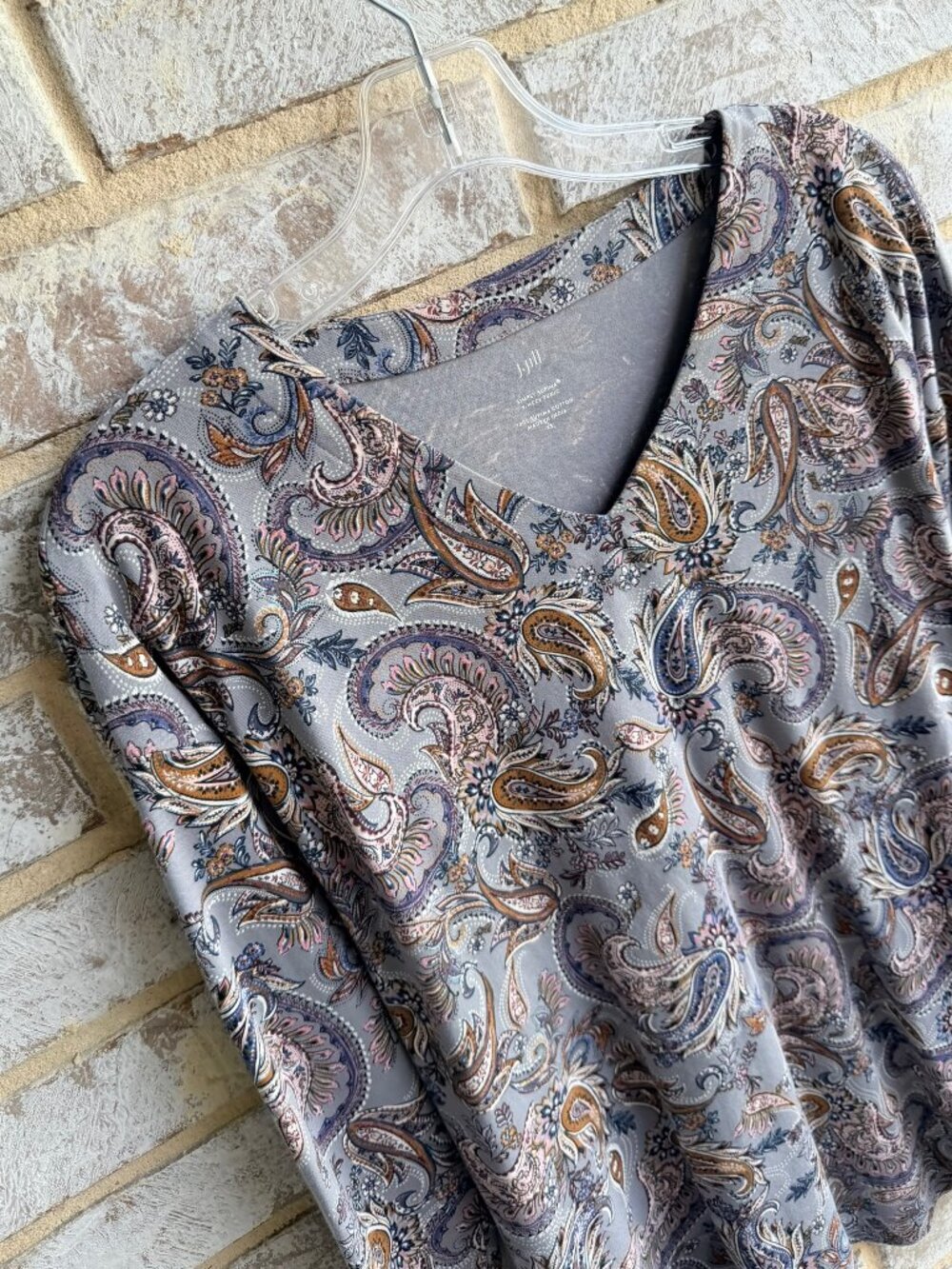 J. Jill 100% Supima Cotton Long Sleeve V-Neck Paisley Blouse Women's Size XS - Picture 4 of 7